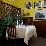 Altavilla E Tipica Trattoria מלון