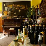 Altavilla E Tipica Trattoria מלון